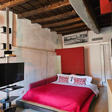 Vm Siro Comi Appartement Pavia Buitenkant foto