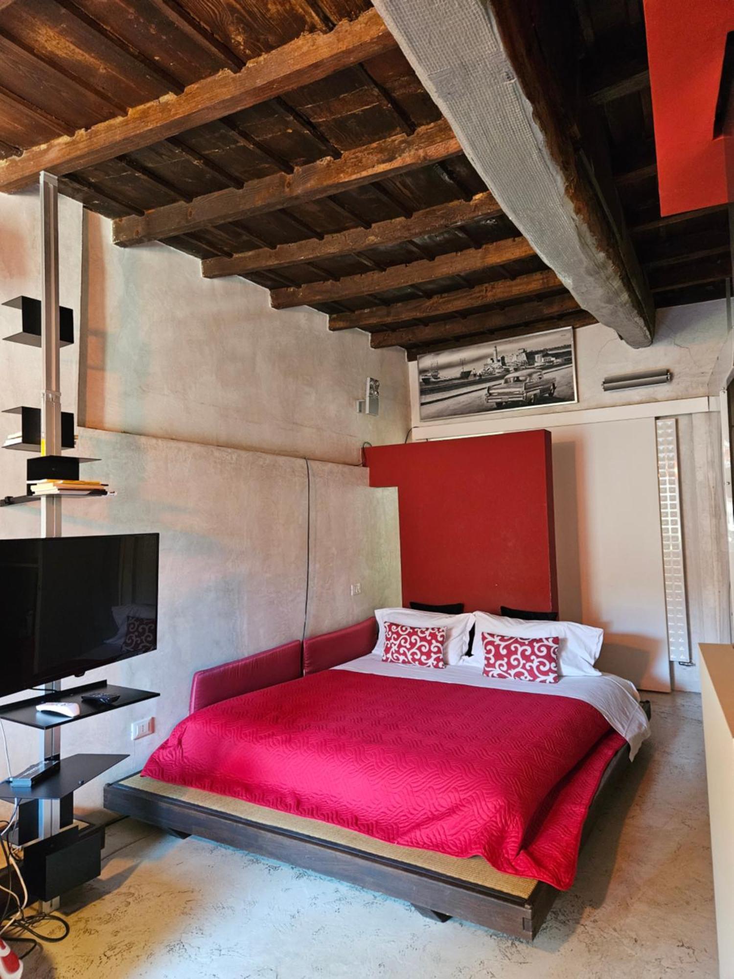 Vm Siro Comi Appartement Pavia Buitenkant foto